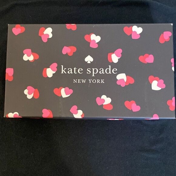 Kate Spade Women's Red Staci Heart Pop Printed Boxed Heart Pop Print Clutch NWT - Picture 12 of 13